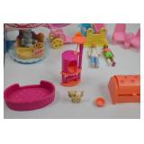 Fisher-Price Loving Family Dollhouse and Hospital Playset Bundle Fisher-Price Loving Family Dollhouse and Hospital Playset Bundle