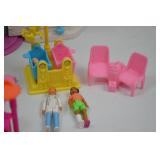 Fisher-Price Loving Family Dollhouse and Hospital Playset Bundle Fisher-Price Loving Family Dollhouse and Hospital Playset Bundle
