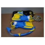 US Divers Adult Snorkel Set - Fins Size Small