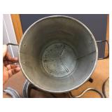 Antique Majestic No. 40 Bread Maker - 1906 Antique Majestic No. 40 Bread Maker - 1906