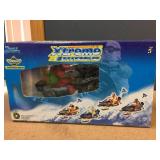 Muscle Machines/Stampeders Xtreme Rides - Toy Snowmobile Muscle Machines/Stampeders Xtreme Rides - Toy Snowmobile