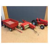 Nifty Vintage ERTL Tractor/Implement Set - International Nifty Vintage ERTL Tractor/Implement Set - International