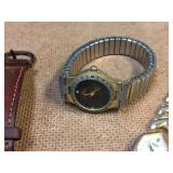 Group Vintage Clocks - Watches Group Vintage Clocks - Watches