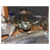 Group Vintage/MCM Kitchenware Serving Pieces Group Vintage/MCM Kitchenware Serving Pieces