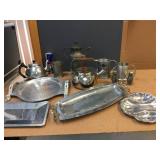 Group Vintage/MCM Kitchenware Serving Pieces Group Vintage/MCM Kitchenware Serving Pieces