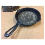Vintage #3 Wagner Skillet & Asbestos Sad Iron Vintage #3 Wagner Skillet & Asbestos Sad Iron