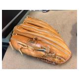 3 Vintage Leather Ball Gloves - Right Hand Throw 3 Vintage Leather Ball Gloves - Right Hand Throw
