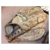 4 Vintage Leather Ball Gloves - Right Hand Throw 4 Vintage Leather Ball Gloves - Right Hand Throw