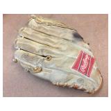 4 Vintage Leather Ball Gloves - Right Hand Throw 4 Vintage Leather Ball Gloves - Right Hand Throw
