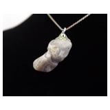 .925 Sterling Silver White Agate Pendant Necklace .925 Sterling Silver White Agate Pendant Necklace