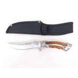3 NEW LARGER Fixed Blade Bowie Knives in Sheaths 3 NEW LARGER Fixed Blade Bowie Knives in Sheaths