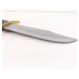 2 LARGE Wood Handled Fixed Blade Bowie Knives in Sheaths 2 LARGE Wood Handled Fixed Blade Bowie Knives in Sheaths