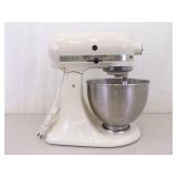 WORKING and VERY CLEAN Kitchen Aid Classic Mixer WORKING and VERY CLEAN Kitchen Aid Classic Mixer