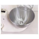 WORKING and VERY CLEAN Kitchen Aid Classic Mixer WORKING and VERY CLEAN Kitchen Aid Classic Mixer