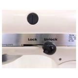 WORKING and VERY CLEAN Kitchen Aid Classic Mixer WORKING and VERY CLEAN Kitchen Aid Classic Mixer