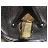Knoll Chair without Wheels (585099) Knoll Brand Tag or Markings Not Present Knoll Chair without Wheels (585099) Knoll Brand Tag or Markings Not Present