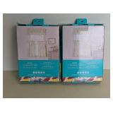 (2) THE PIONEER WOMAN SWEET SPRIGS SMALL WINDOW CURTAIN SET (2) THE PIONEER WOMAN SWEET SPRIGS SMALL WINDOW CURTAIN SET