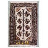 Wool Area Rug ~ 25 x 38