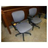 Gray Swivel Office Chairs x 2 Gray Swivel Office Chairs x 2