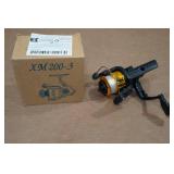 XM 200-3 Right Handed Fishing Reel