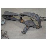 *2* Vintage Animal Spring Traps
