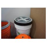 Coleman Lantern with 5-Gallon Bucket Case and Accessories