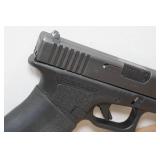 Glock 17 Gen 2 9mm Semi-Auto Pistol - 3 Magazines