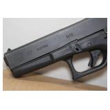 Glock 17 Gen 2 9mm Semi-Auto Pistol - 3 Magazines