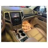 2011 Jeep Grand Cherokee Laredo 4x4 V8