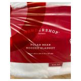 Wondershop - Lot of 2 - Polar Bear Hooded Blanket 40 in x 50 in Wondershop - Lot of 2 - Polar Bear Hooded Blanket 40 in x 50 in