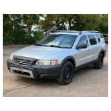2005 VOLVO XC70 *All Wheel Drive* (NO RESERVE)