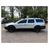 2005 VOLVO XC70 *All Wheel Drive* (NO RESERVE)