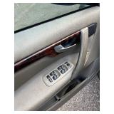 2005 VOLVO XC70 *All Wheel Drive* (NO RESERVE)