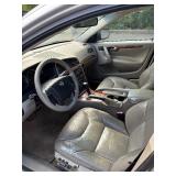 2005 VOLVO XC70 *All Wheel Drive* (NO RESERVE)