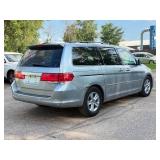 2008 HONDA ODYSSEY TOURING *No Accidents* (NO RESERVE)