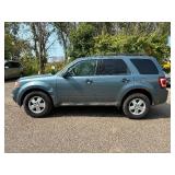 2011 FORD ESCAPE XLT *All Wheel Drive | 2 Owner | No Accidents | Prior Certified Pre-Owned* (NO RESERVE)