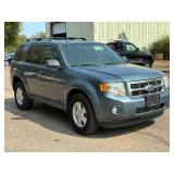2011 FORD ESCAPE XLT *All Wheel Drive | 2 Owner | No Accidents | Prior Certified Pre-Owned* (NO RESERVE)