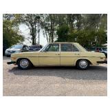1976 MERCEDES 240V