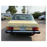 1976 MERCEDES 240V