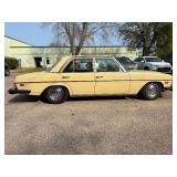 1976 MERCEDES 240V