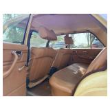 1976 MERCEDES 240V