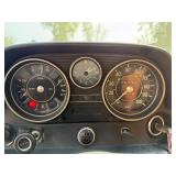1976 MERCEDES 240V
