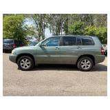 2004 TOYOTA HIGHLANDER *All Wheel Drive | 1 Owner* (NO RESERVE)