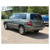2004 TOYOTA HIGHLANDER *All Wheel Drive | 1 Owner* (NO RESERVE)