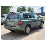 2004 TOYOTA HIGHLANDER *All Wheel Drive | 1 Owner* (NO RESERVE)