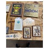 TABLE FULL OF WALL ART TABLE FULL OF WALL ART