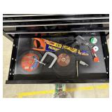 SNAP ON 7 DRAWER TOOL BOX WITH TOOLS SNAP ON 7 DRAWER TOOL BOX WITH TOOLS