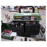 TAILGATOR GENERATOR 63CC 900 WATT AND 1 GAL GAS CAN TAILGATOR GENERATOR 63CC 900 WATT AND 1 GAL GAS CAN