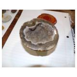 2 GORGIOUS STONES 1 AGATE SLICE AND 1 GEODE 2 GORGIOUS STONES 1 AGATE SLICE AND 1 GEODE