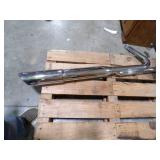 2 INTO 1 VANCE & HINES EXHAUST CHROME HEAT SHIELDS FITS 12-16 DYNA HAS A FEW LIGHT SCRATCHES BUT IN GREAT SHAPE 2 INTO 1 VANCE & HINES EXHAUST CHROME HEAT SHIELDS FITS 12-16 DYNA HAS A FEW LIGHT SCRATCHES BUT IN GREAT SHAPE